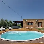 Private Pool & Jacuzzi With View By Host Hero Monte San Pietrangeli