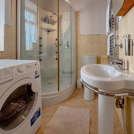 Jacuzzi E Comfort Nelle Colline Marchigiane