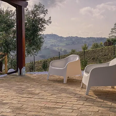 Jacuzzi E Comfort Nelle Colline Marchigiane Country house *