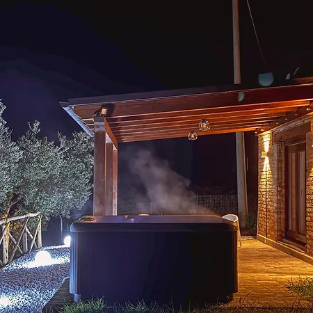 Country house Jacuzzi E Comfort Nelle Colline Marchigiane