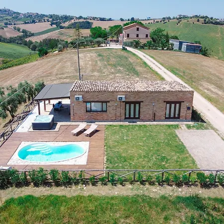 Hétvégi ház Private Pool & Jacuzzi With View By Host Hero Monte San Pietrangeli