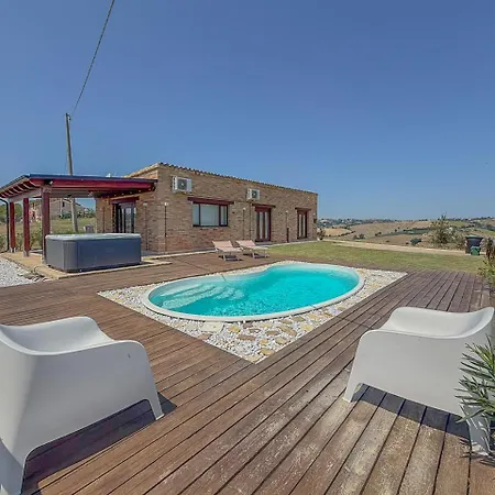 Private Pool & Jacuzzi With View By Host Hero * Monte San Pietrangeli