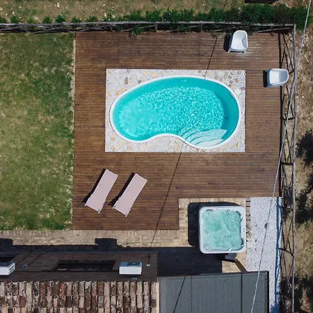 Hétvégi ház Private Pool & Jacuzzi With View By Host Hero Monte San Pietrangeli