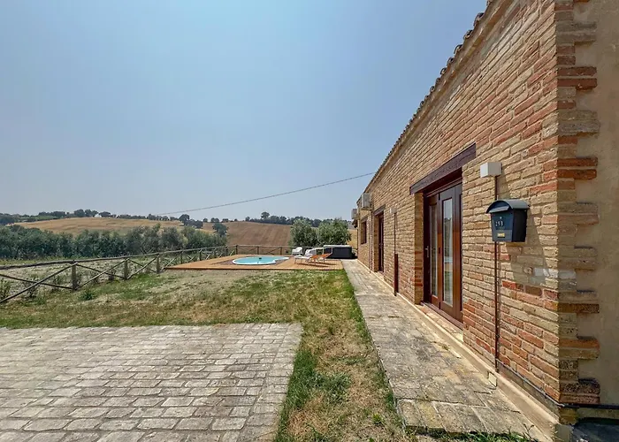 Private Pool & Jacuzzi With View By Host Hero Country house